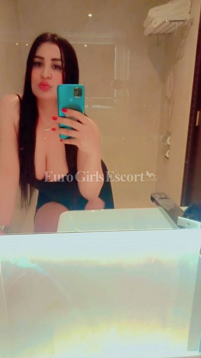 best-escorts-in-manama-contact-miss-jeeny-small-3