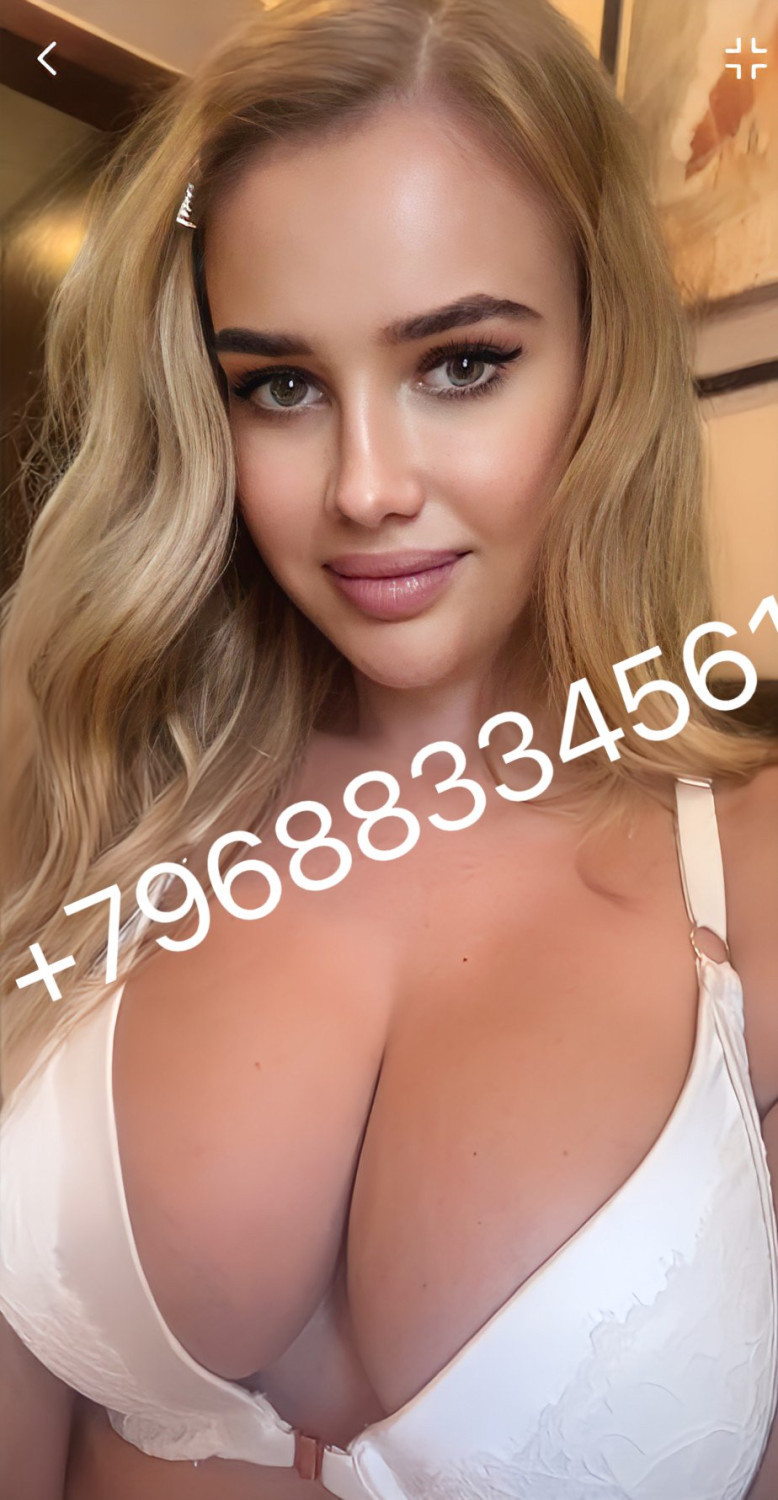 katerina-russian-escort-in-al-manama-whatsapp-small-2