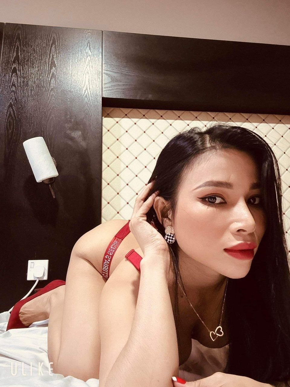 laura-new-to-bahrain-vietnamese-escort-in-al-manama-whatsapp-small-4